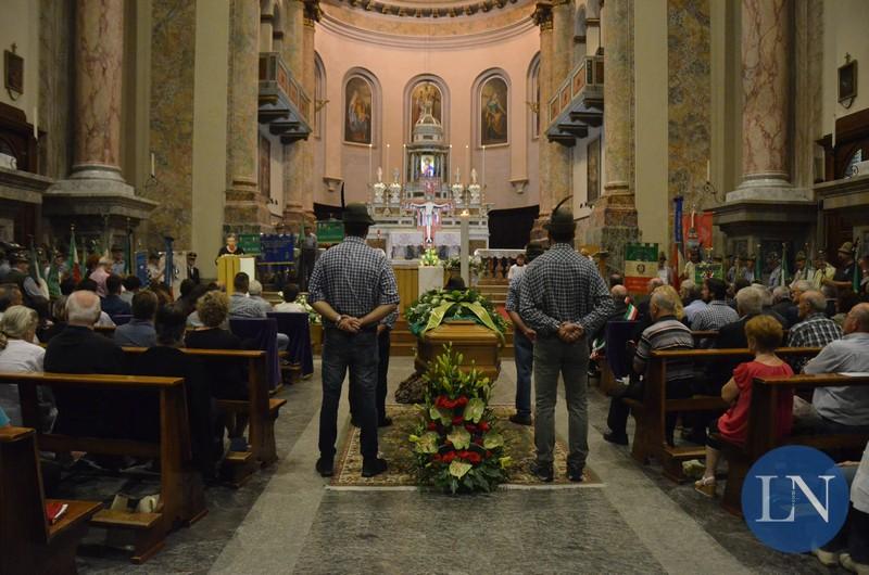 imparare da te. 1 Chiesa gremita e un lungo applauso per l ultimo saluto a Fedele Balossi Un pezzo della nostra storia di Alpini che se ne va.