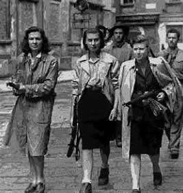 L importante compito delle donne Le donne nella resistenza ebbero un ruolo fondamentale, servirono da tramite fra le varie brigate, e passando inosservate